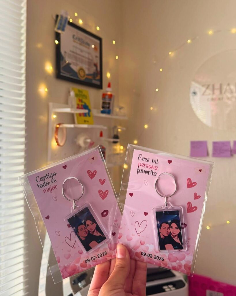 Personalized Acrylic Photo Keychain🎁